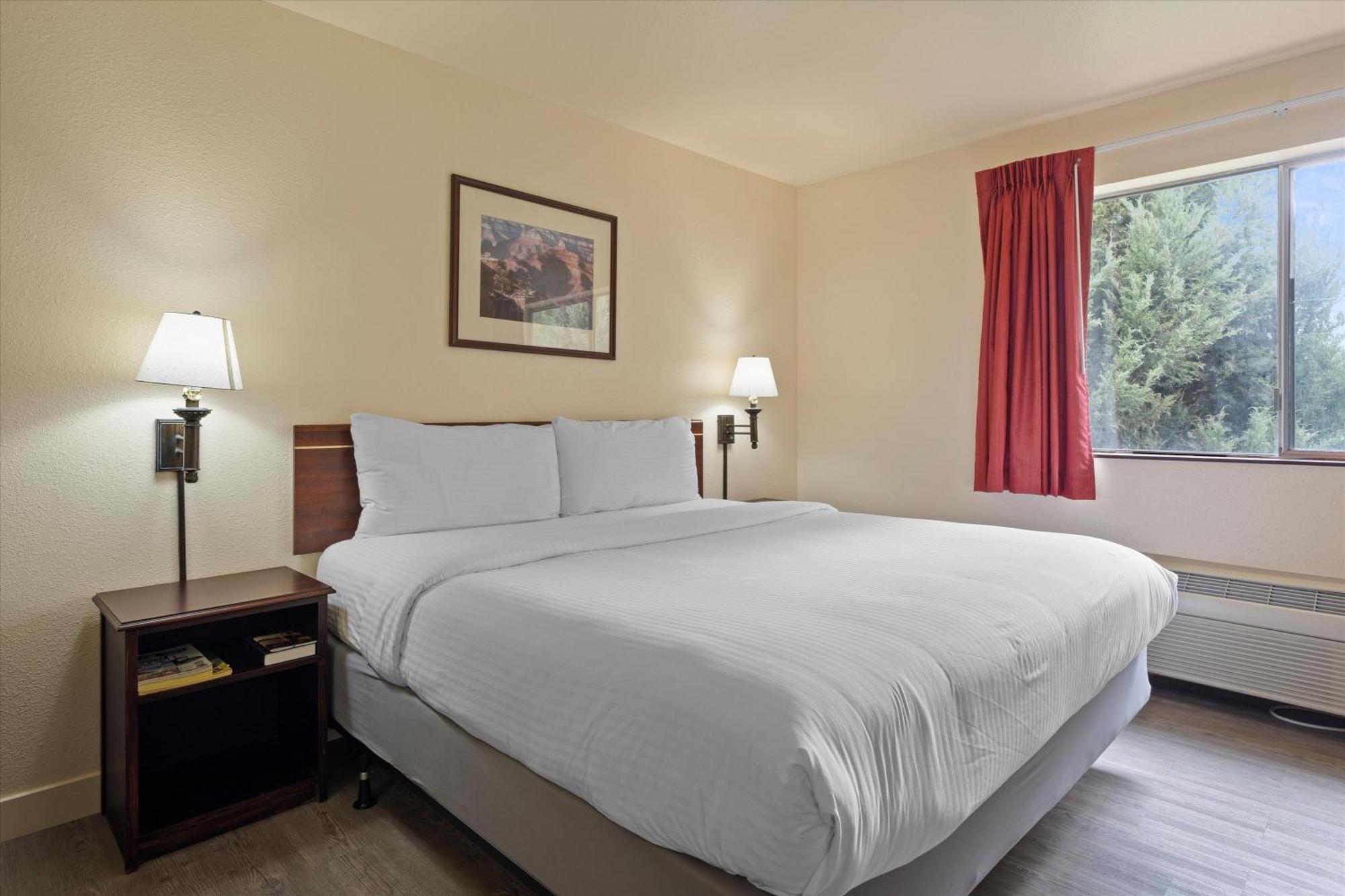 Quincy Inn And Suites Экстерьер фото