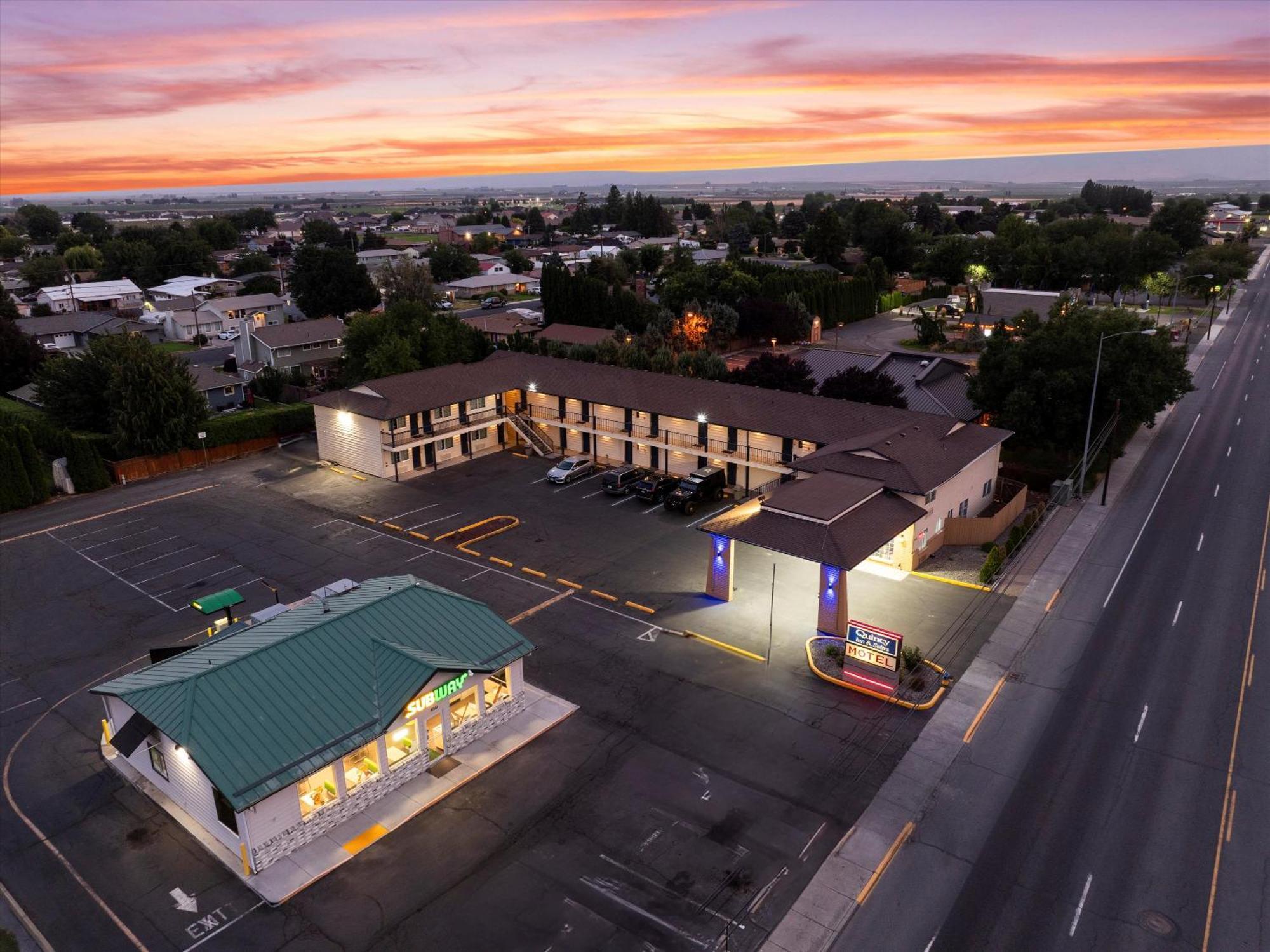 Quincy Inn And Suites Экстерьер фото
